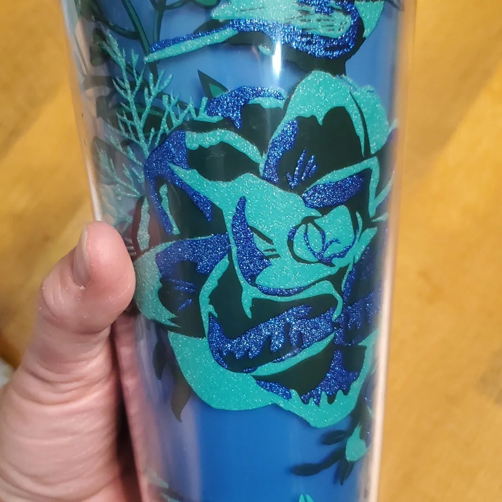 Starbucks 2022‎ Color Changing Blue Berry Corsage Christmas Floral Tumbler 24oz